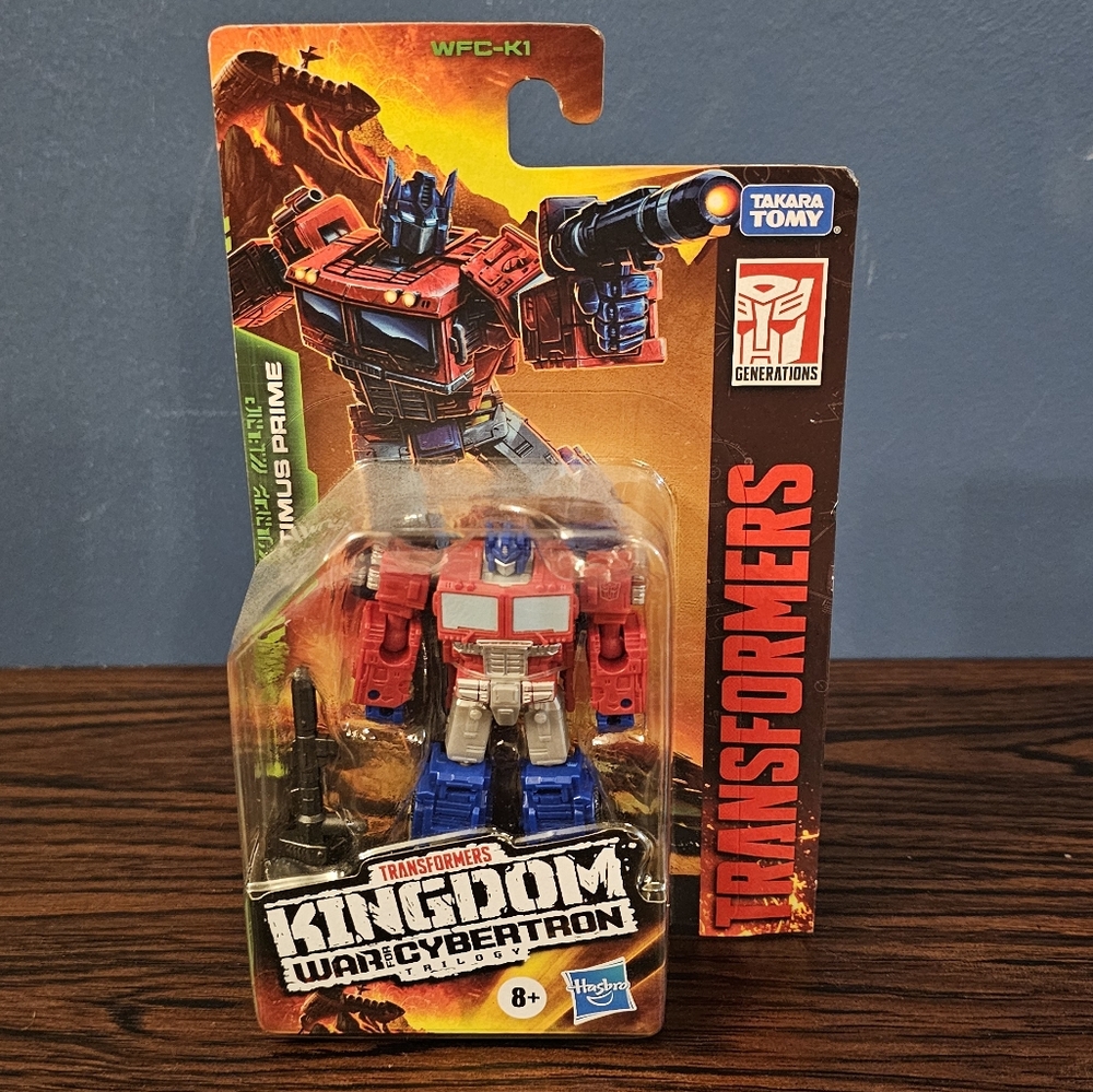 NIB Kingdom War Transformer - Picture 1 of 4